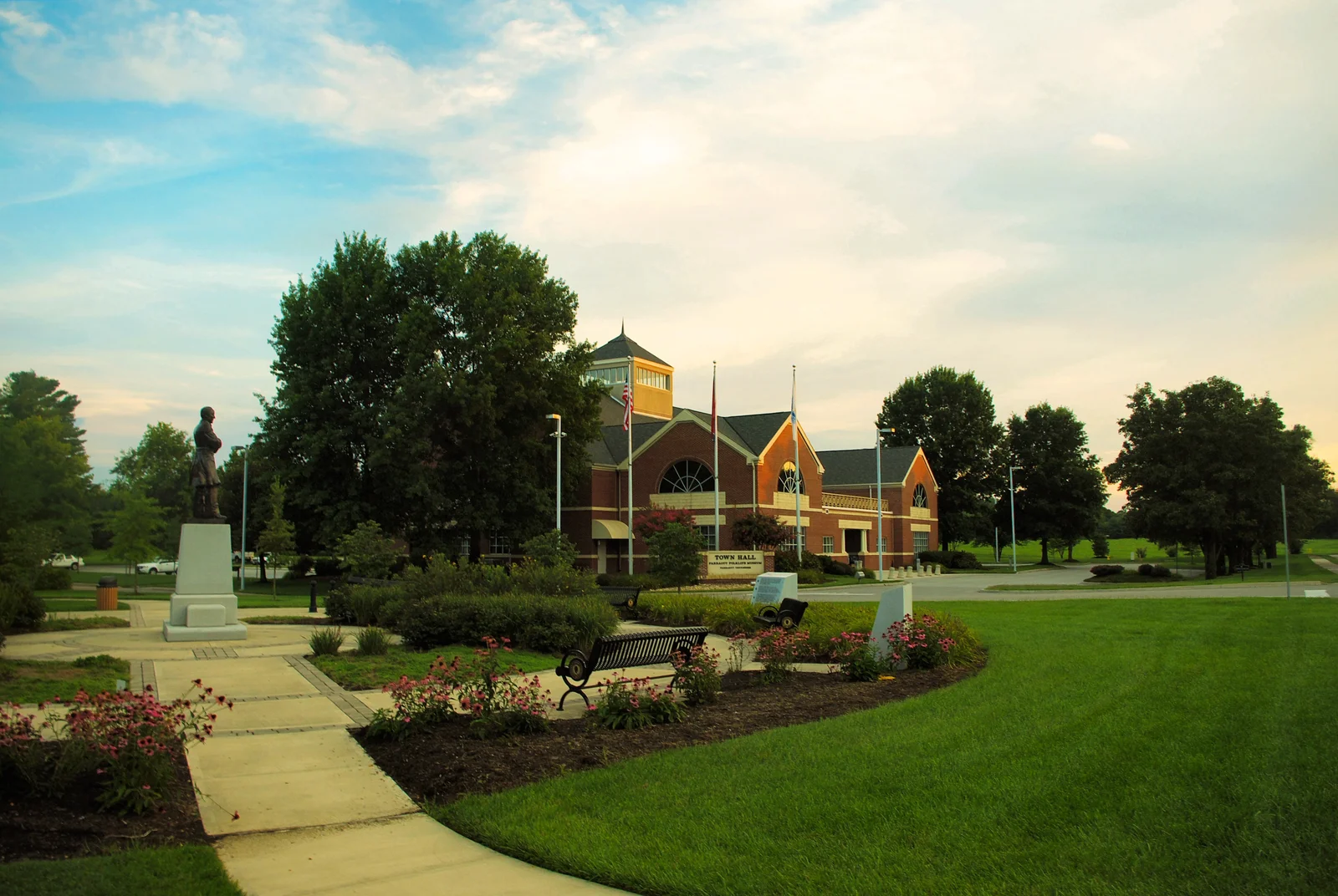 Farragut Town Hall and gardens